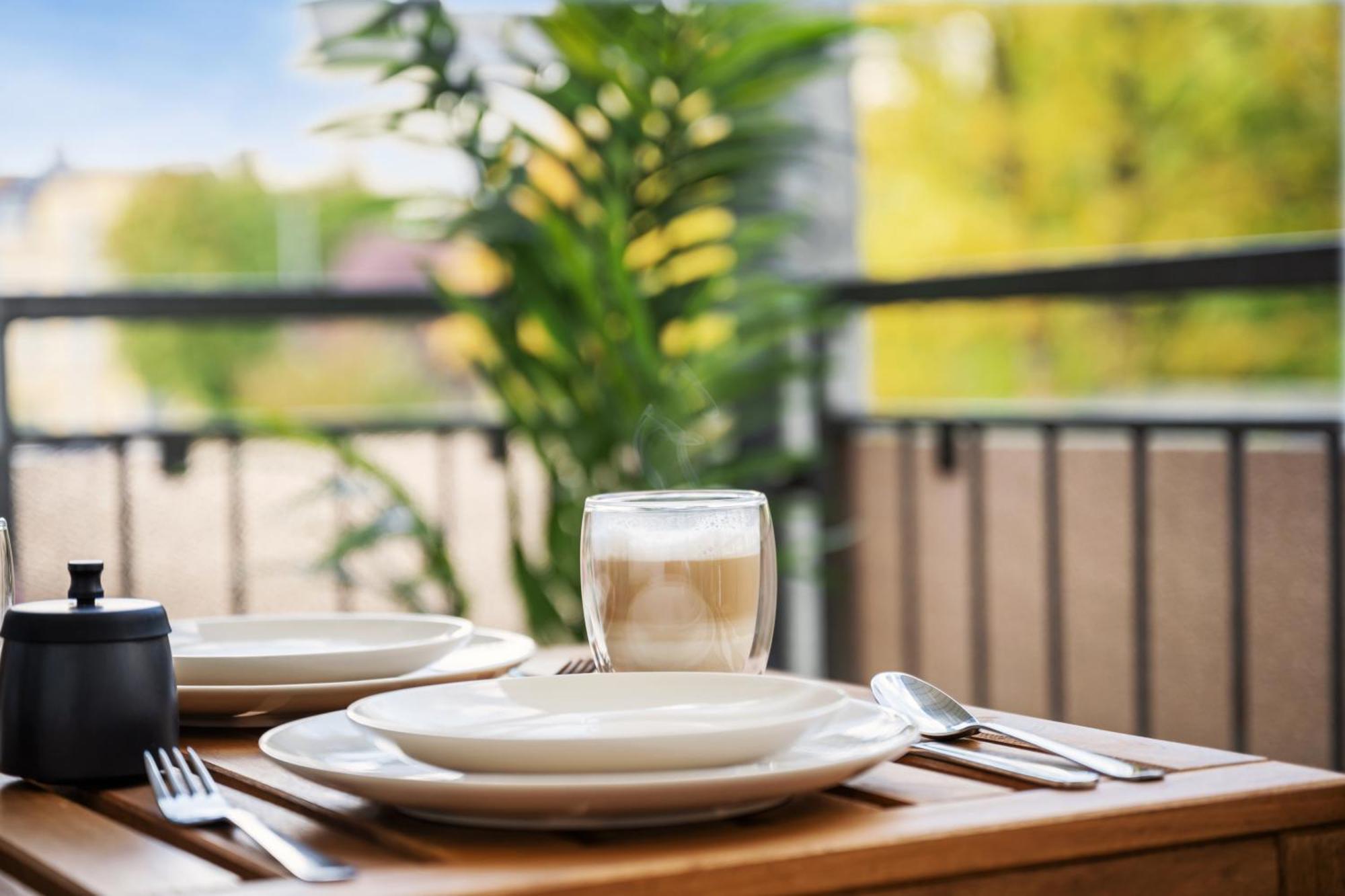 Edler Wohnraum Schlossteich-Suite 3 Sz Mit Zwei Balkonen, Kaffeevollautomat, Kamin, Klima, Lift & Zwei Parkplaetzen Chemnitz Bagian luar foto